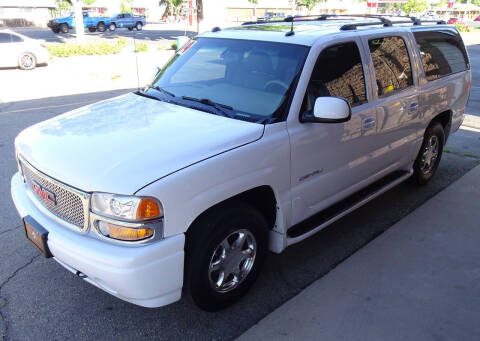 2004 GMC Yukon XL Denali