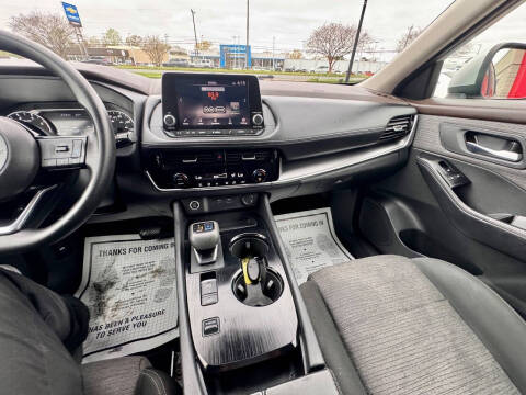 2022 Nissan Rogue SV