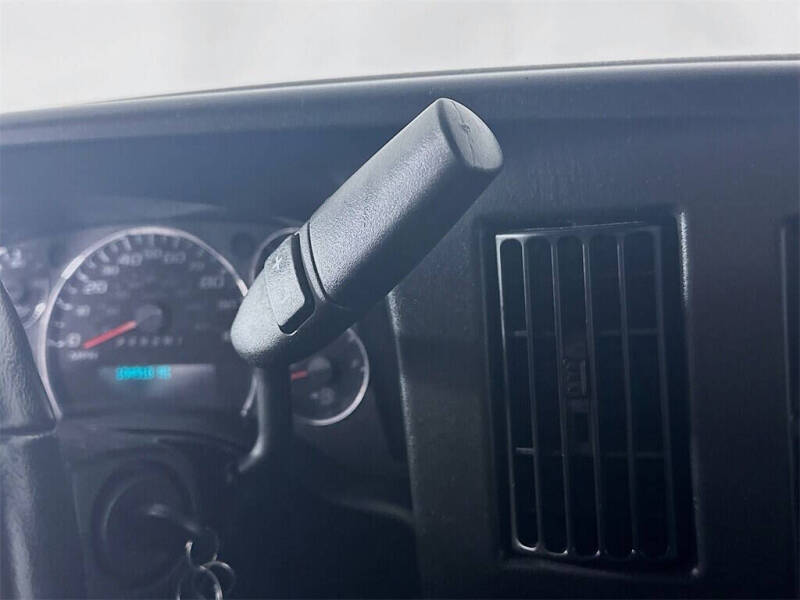 2022 Chevrolet Express 2500