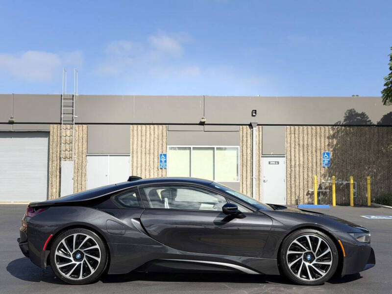 2016 BMW i8