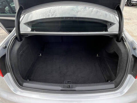 2016 Audi A4 2.0T quattro Premium