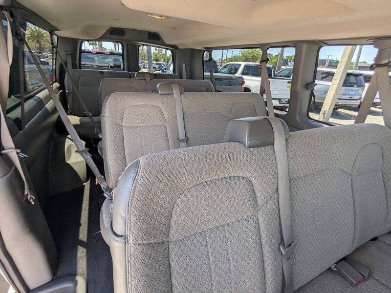 2024 Chevrolet Express LT 3500