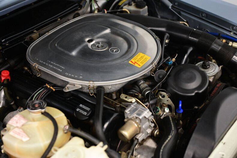 1986 Mercedes-Benz 560-Class 560 SL