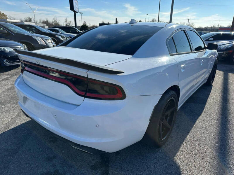 2015 Dodge Charger SXT