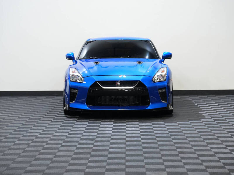 2020 Nissan GT-R Premium