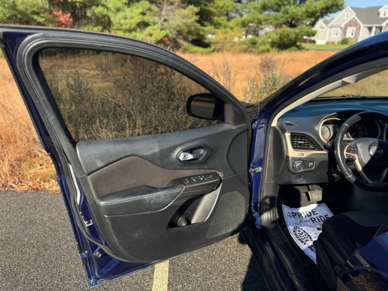 2015 Jeep Cherokee Sport