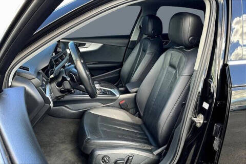 2017 Audi A4 2.0T quattro Premium Plus