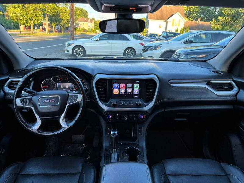 2017 GMC Acadia SLT-1