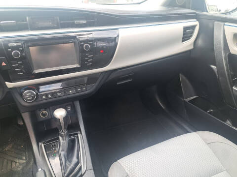 2016 Toyota Corolla LE
