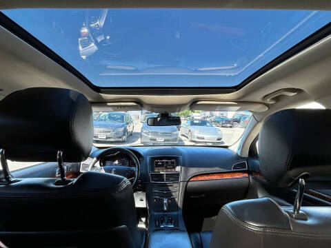 2018 Lincoln MKT Premiere