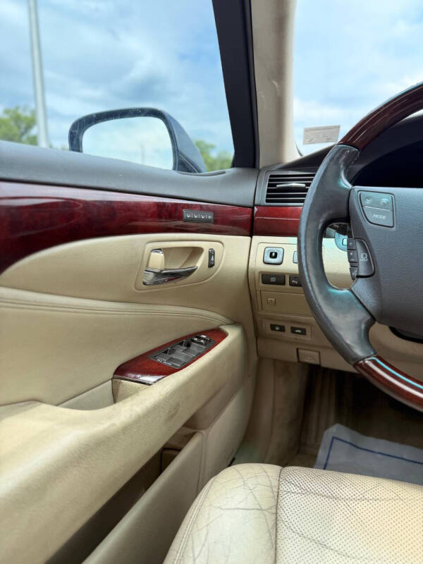 2007 Lexus LS 460