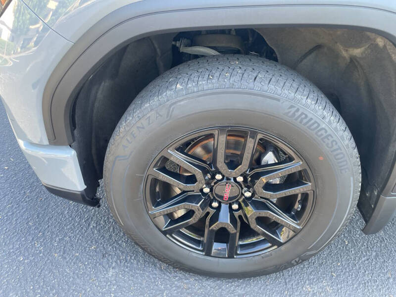 2024 GMC Sierra 1500 Elevation Standard