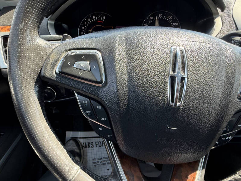 2014 Lincoln MKZ