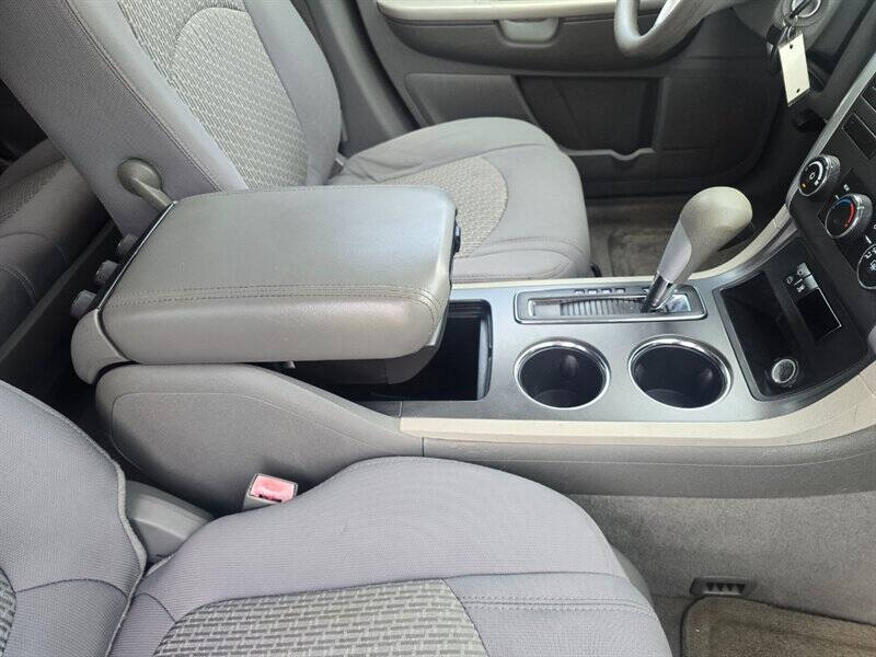 2010 Chevrolet Traverse LS