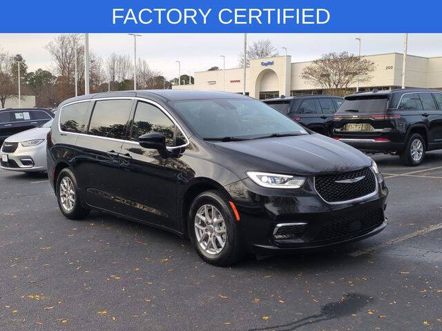 2024 Chrysler Pacifica Touring L