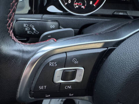 2018 Volkswagen Golf GTI S