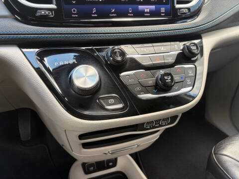 2021 Chrysler Pacifica Touring L