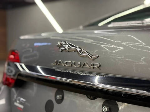 2015 Jaguar XF 2.0T Premium