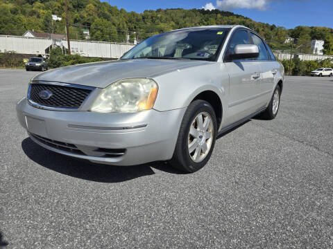 2006 Ford Five Hundred for sale at In & Out Used Auto Sales in Bluefield WV