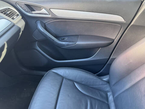 2017 Audi Q3 2.0T Premium Plus