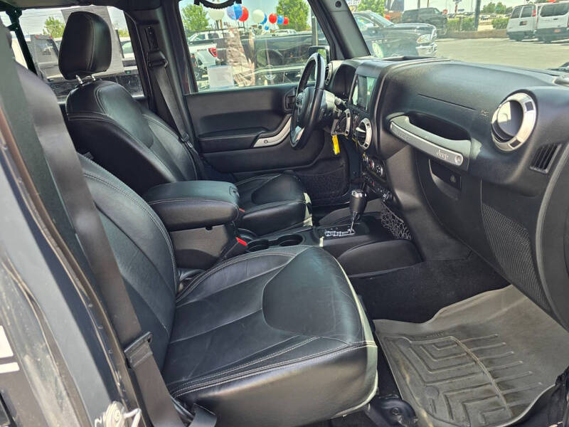 2017 Jeep Wrangler Unlimited Chief Edition