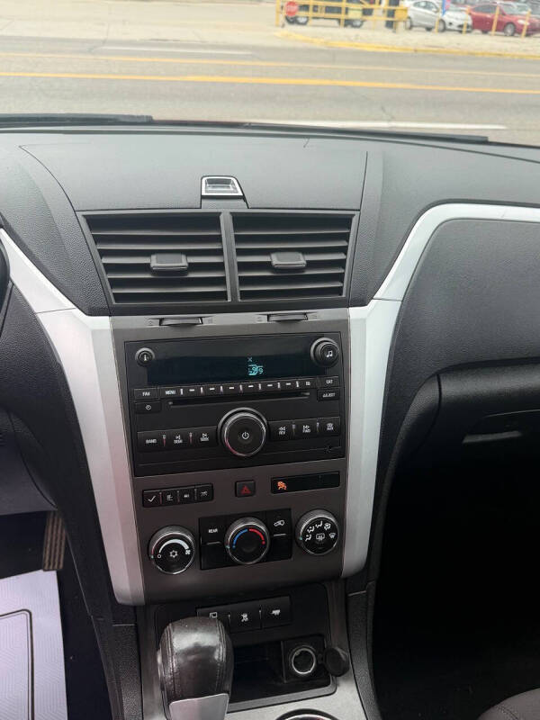 2011 Chevrolet Traverse LT