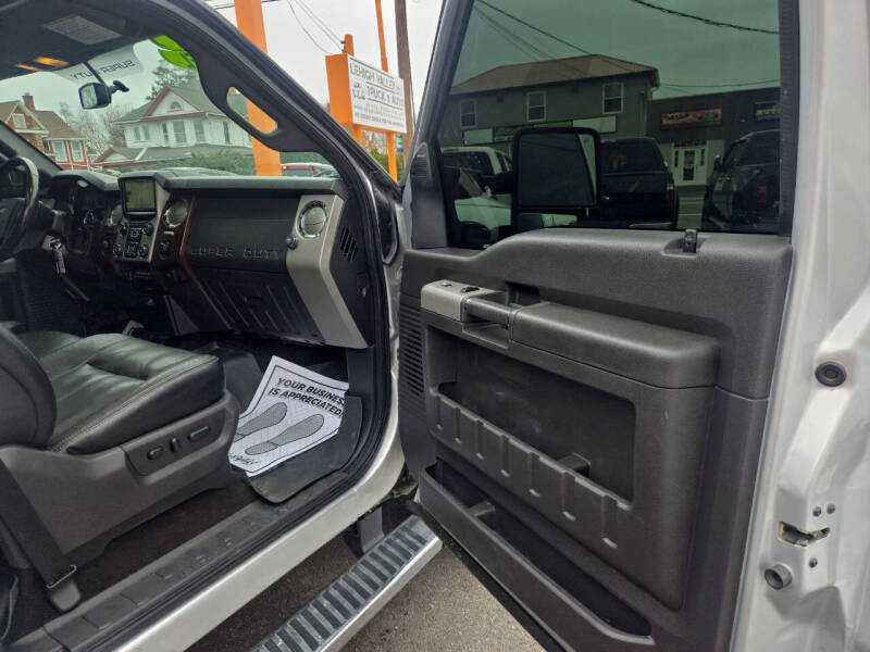 2016 Ford F-350 Super Duty Lariat
