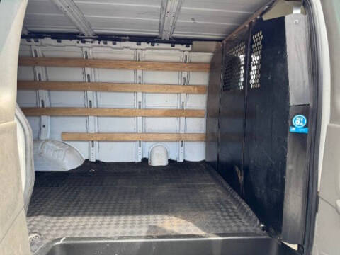 2023 Chevrolet Express 2500