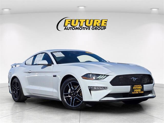2022 Ford Mustang EcoBoost