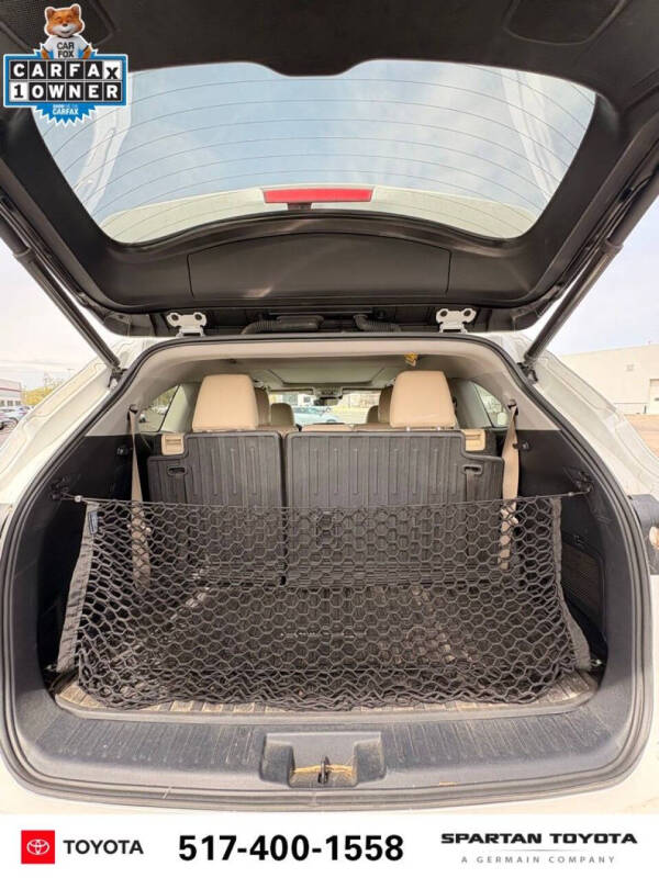 2023 Toyota Highlander Platinum
