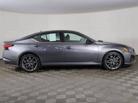2023 Nissan Altima 2.0 SR