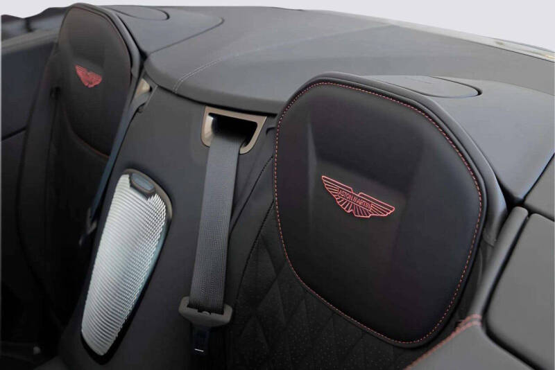 2025 Aston Martin DB12 Volante