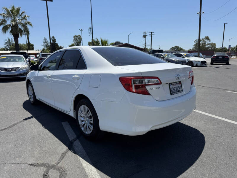 2014 Toyota Camry LE