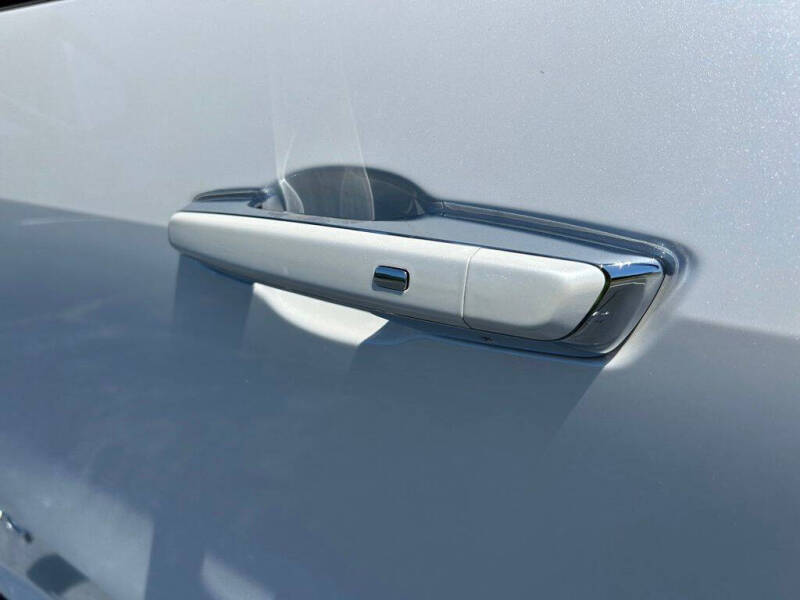 2025 GMC Acadia Denali