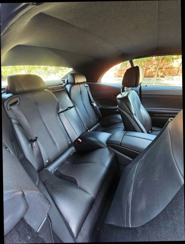 2012 BMW 6 Series 650i