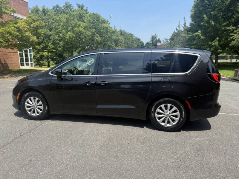 2017 Chrysler Pacifica Touring