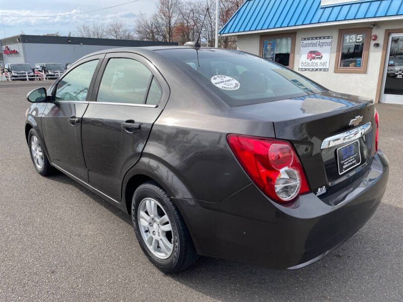 2016 Chevrolet Sonic LT Auto