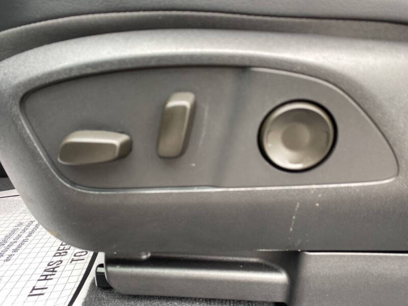 2025 Chevrolet Silverado EV LT