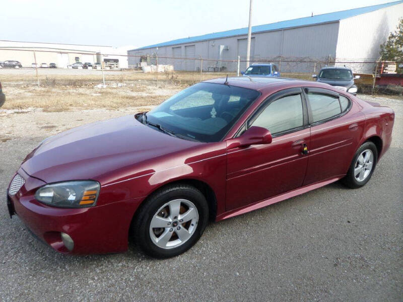 2005 Pontiac Grand Prix GT photo 4