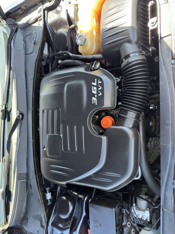 2018 Chrysler 300 S