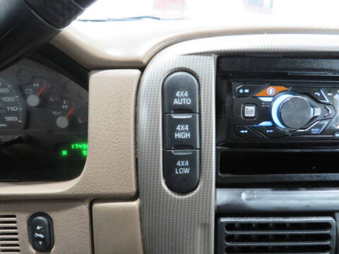 2004 Ford Explorer XLT