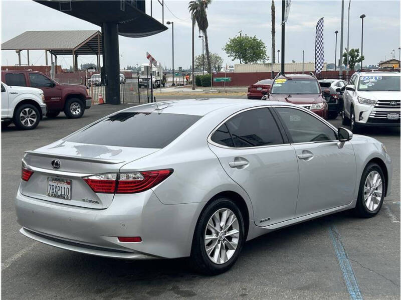 2013 Lexus ES 300h