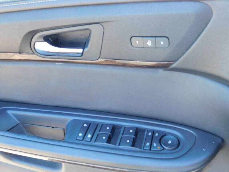 2016 GMC Acadia Denali