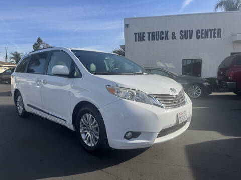 2014 Toyota Sienna XLE 7-Passenger Auto Access Seat