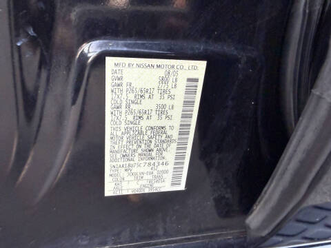 2005 Nissan Pathfinder LE