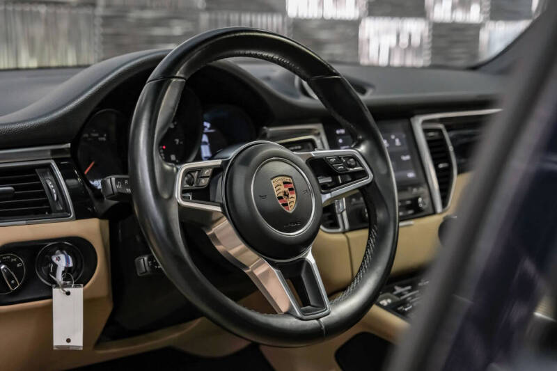 2018 Porsche Macan
