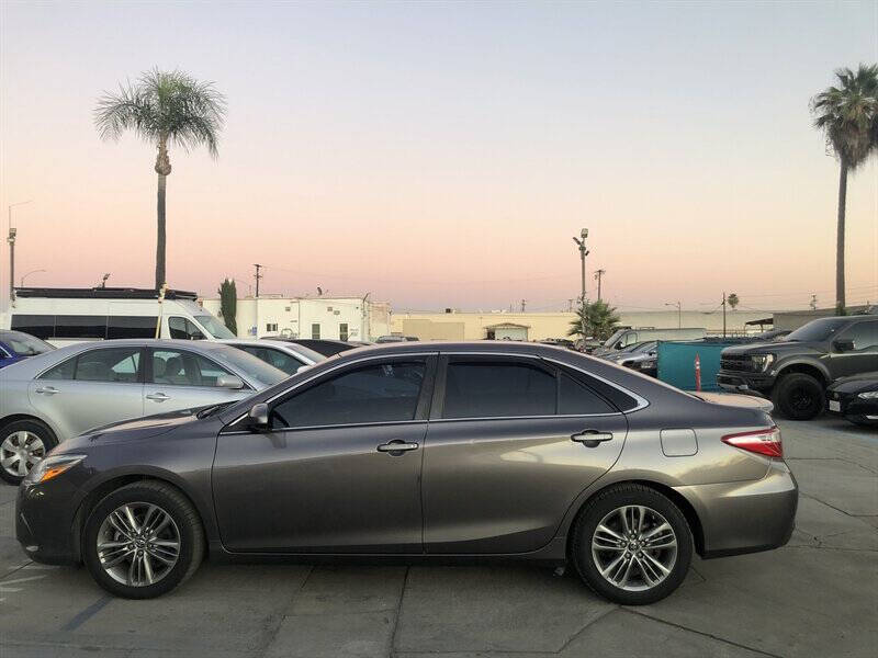 2015 Toyota Camry SE