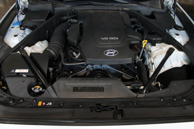 2016 Hyundai Genesis