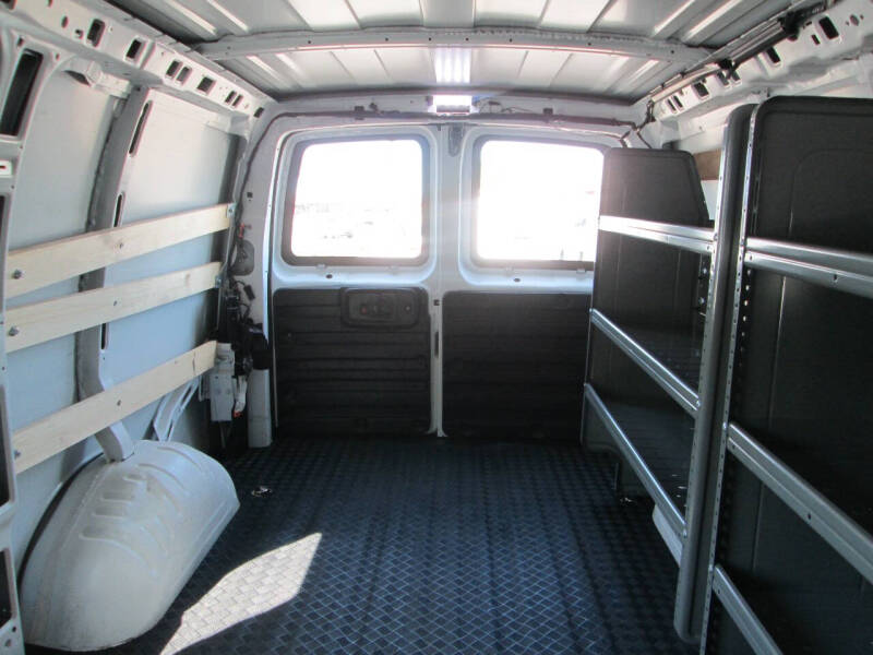 2024 Chevrolet Express 2500