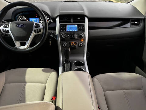 2014 Ford Edge SE